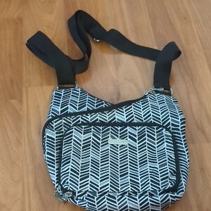 Baggallini Black and White Criss-cross Crossbody Bag with Geometric Pattern